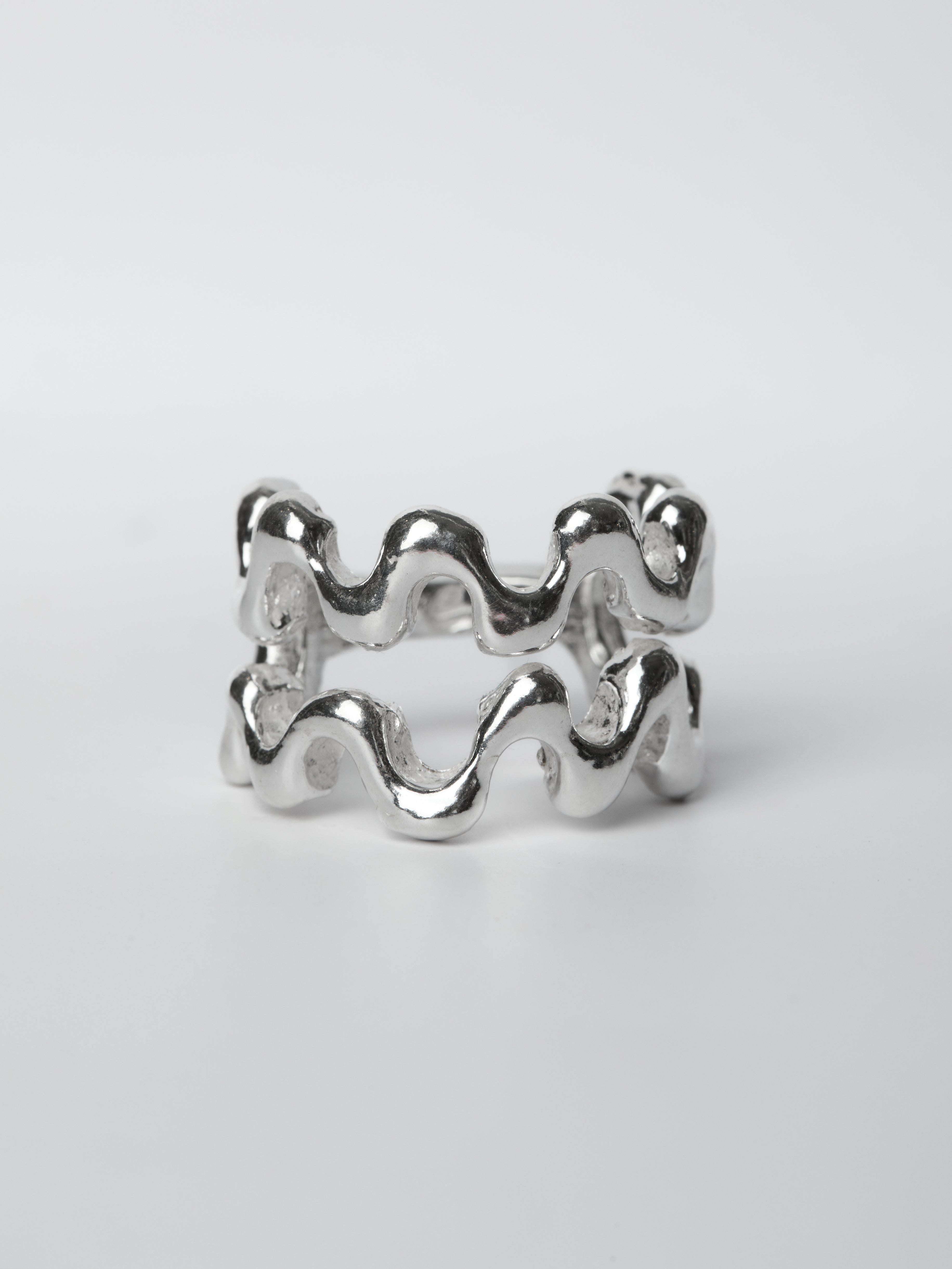 AREESHA LEHRDAR RING