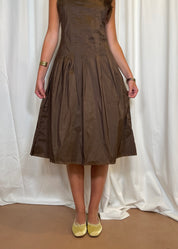 Bella Wynne Inverted Pleat Dress Cotton Organdie Chocolate Brown Detail