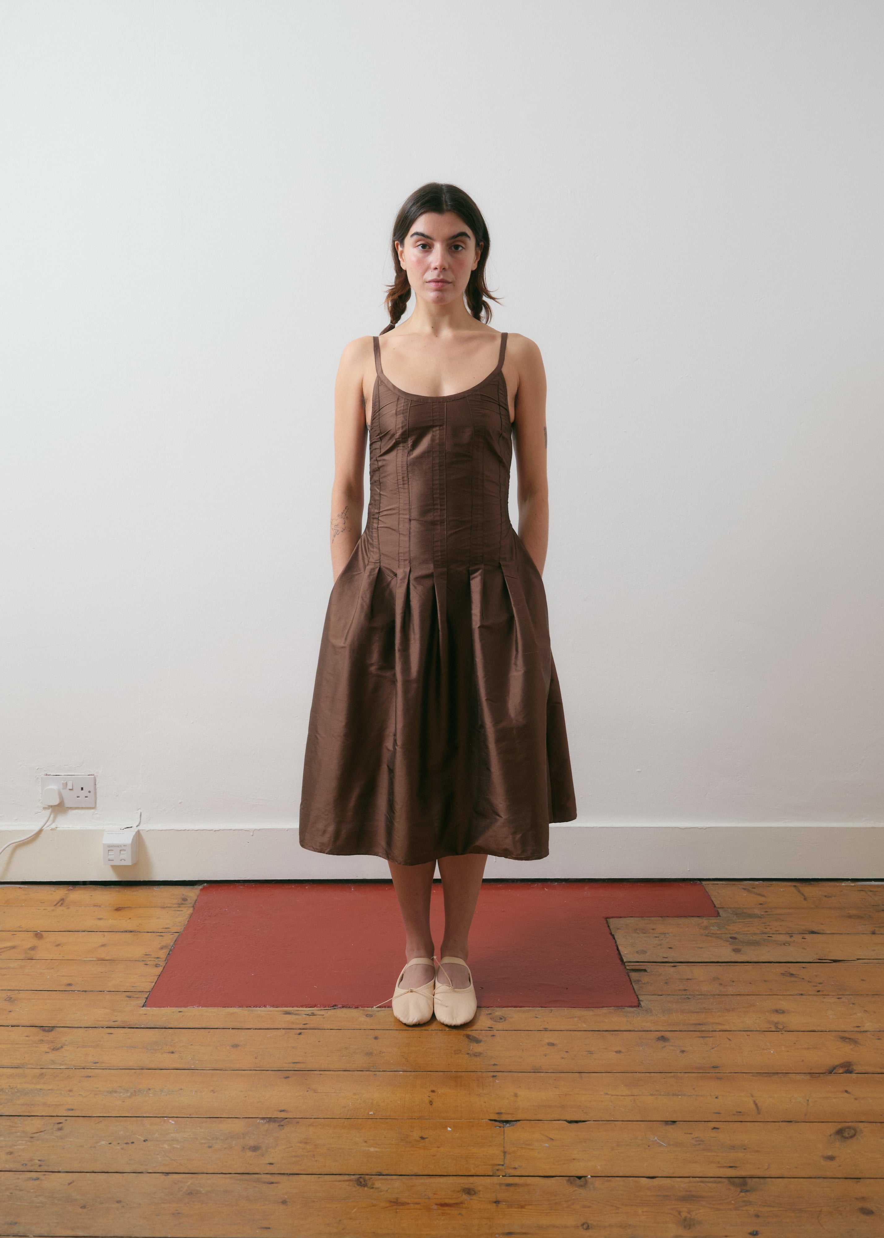 Bella Wynne Inverted Pleat Dress Cotton Organdie Chocolate Brown Lookbook Front