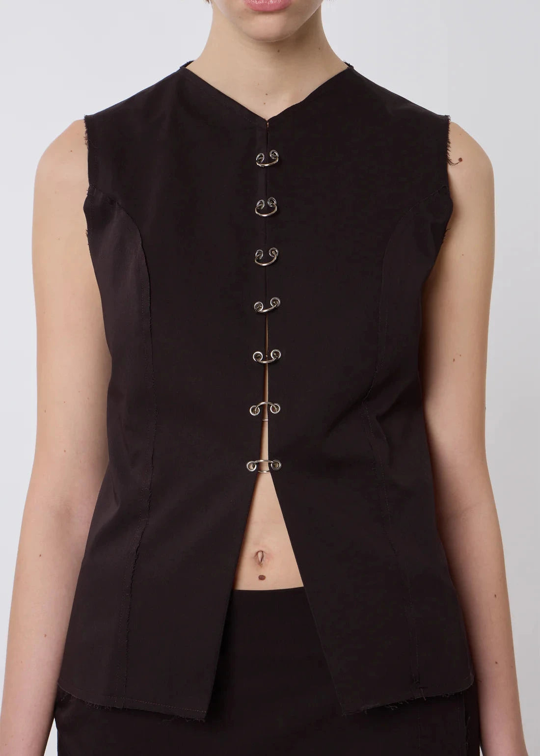 Catheclisma Macondo Vest Brown Front 2