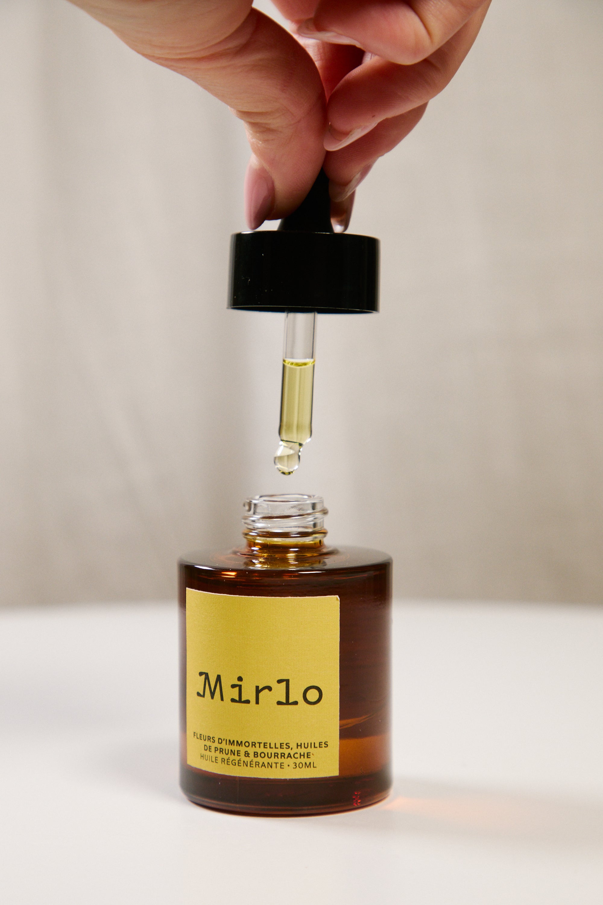 MIRLO REGENERATING OIL WITH HAND