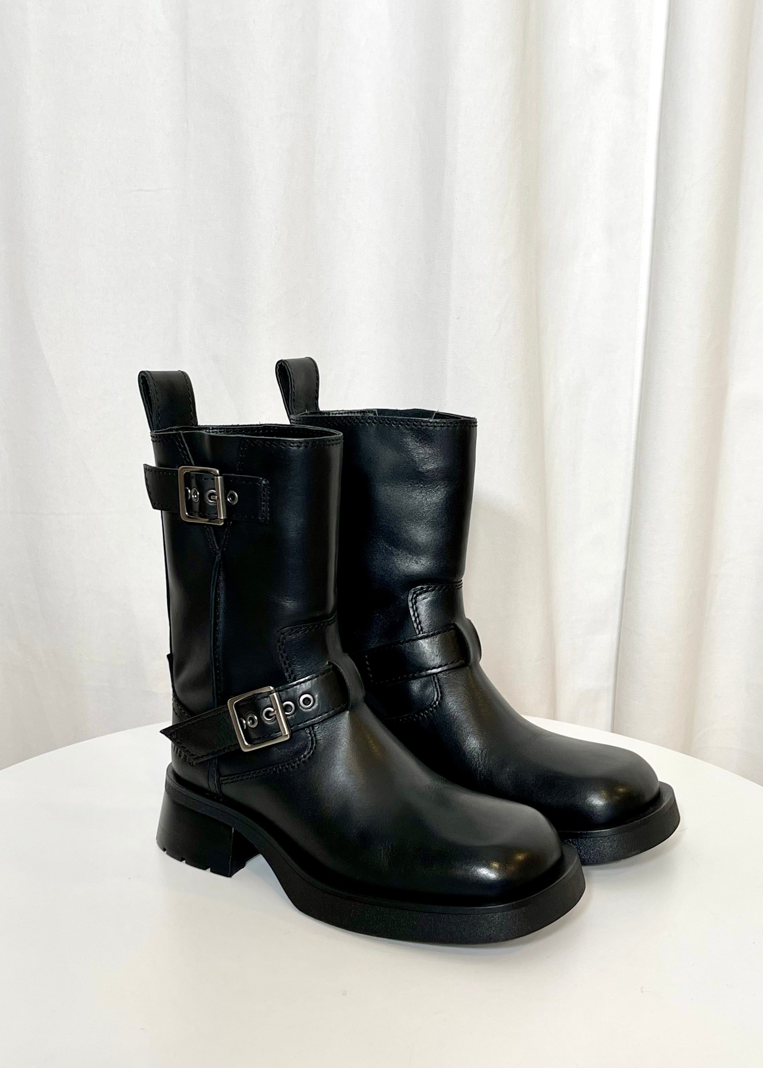 Renate Ankle Boots Miista in Black