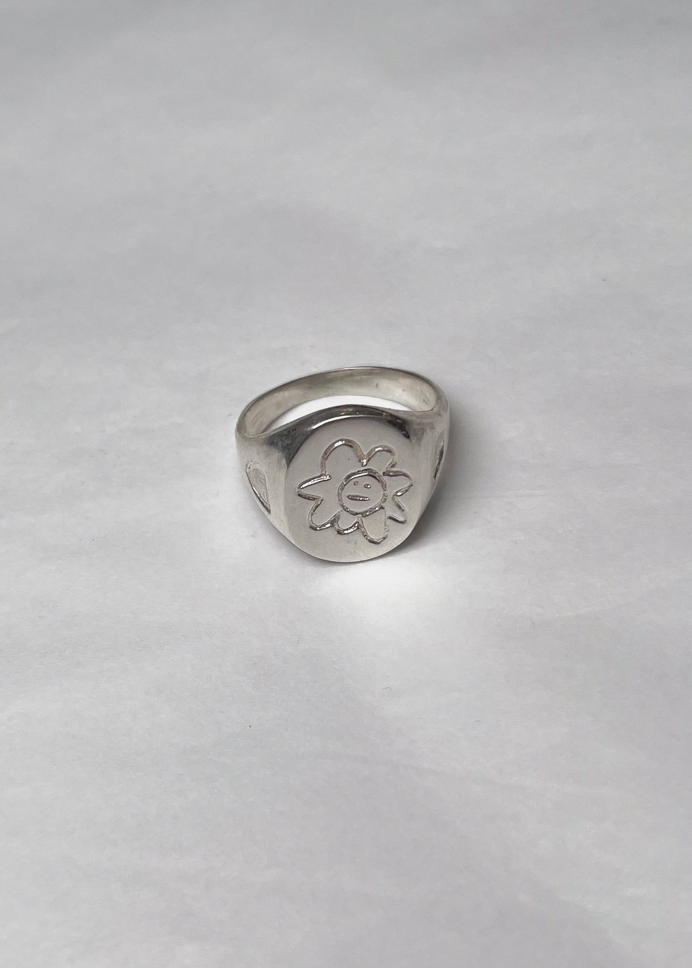 Sken Studio Indifferent Daisy Flat