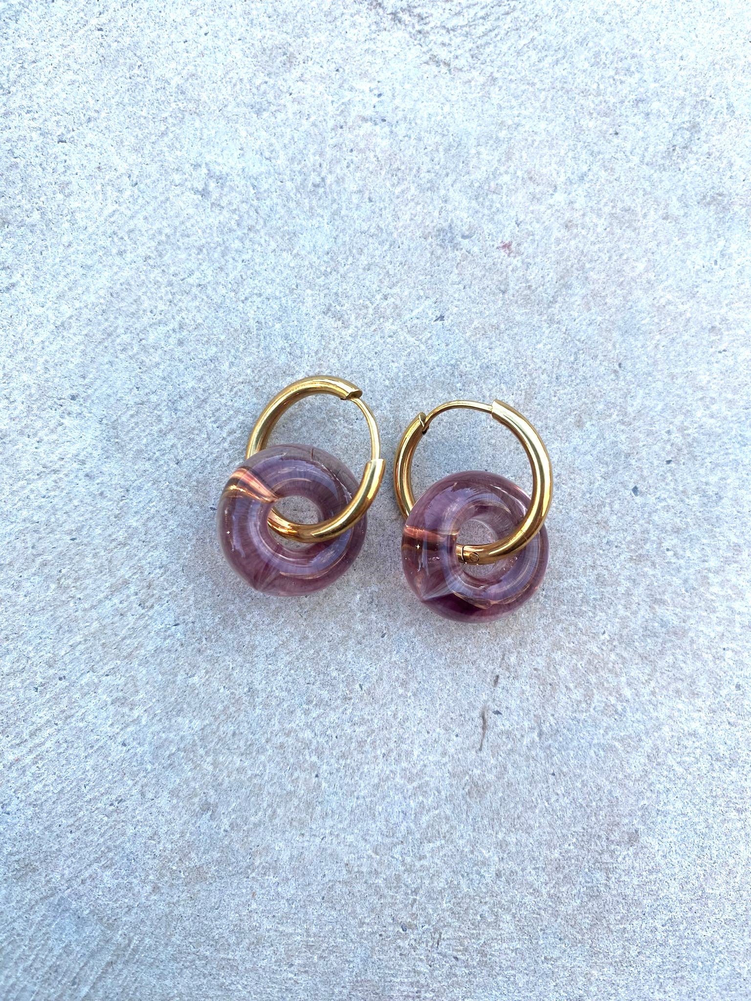 Suplais Donut Earrings in Violet