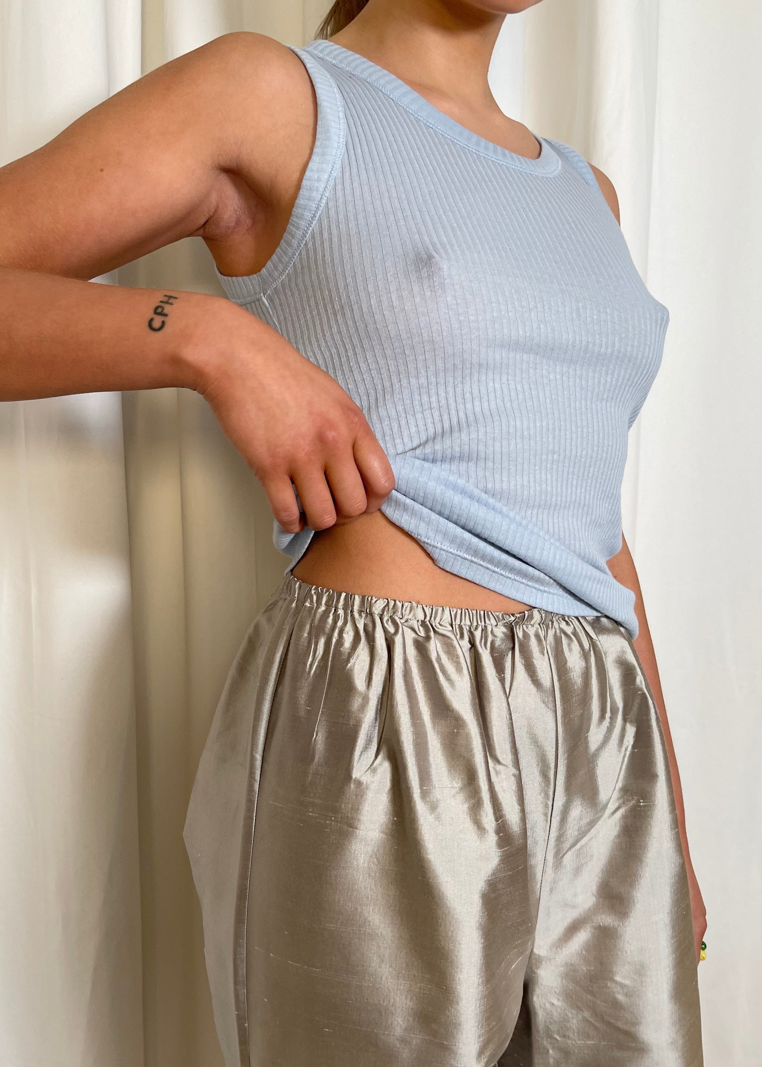 blacktogrey mambo top in pale blue