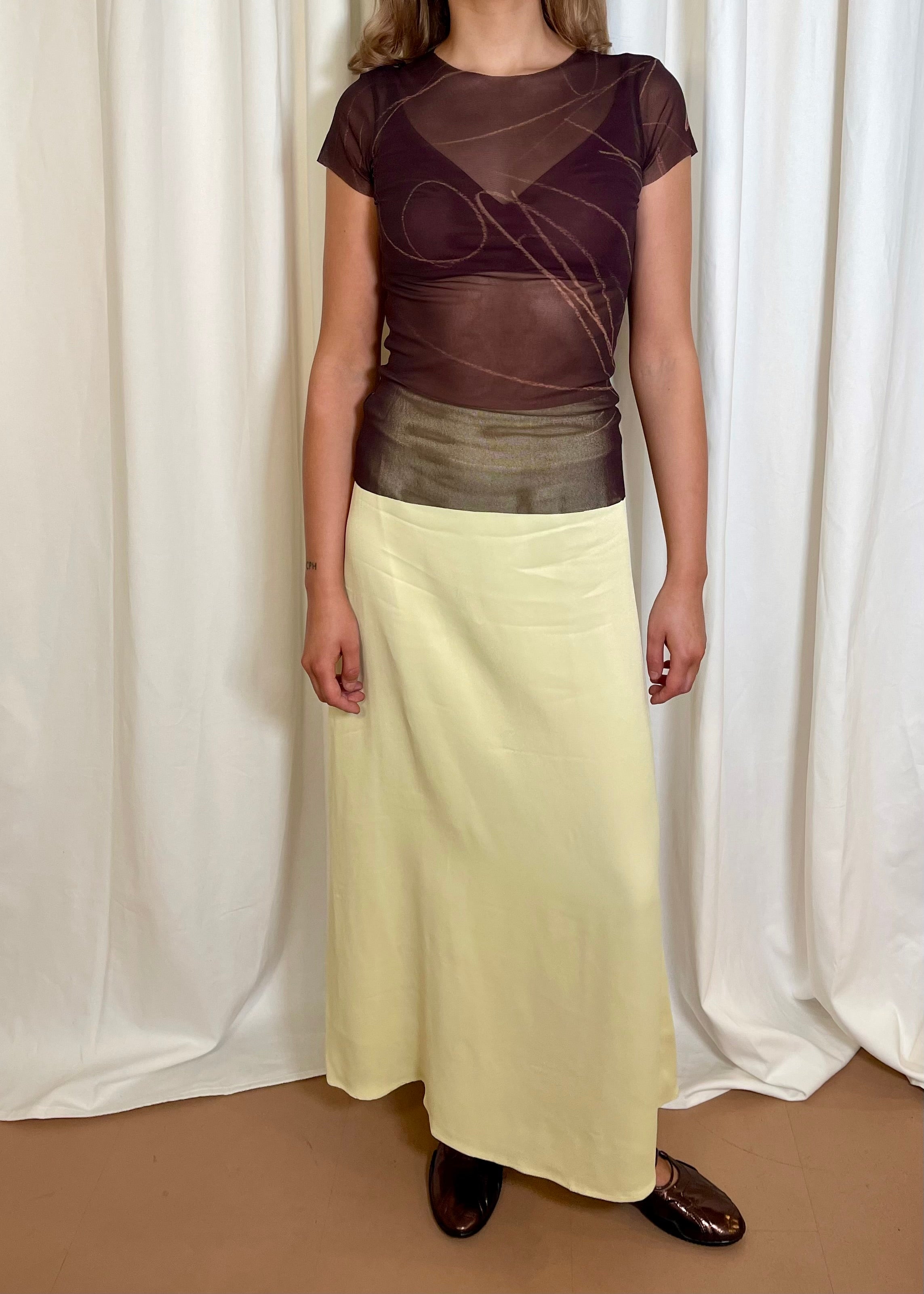 blacktogrey sand skirt with pina top