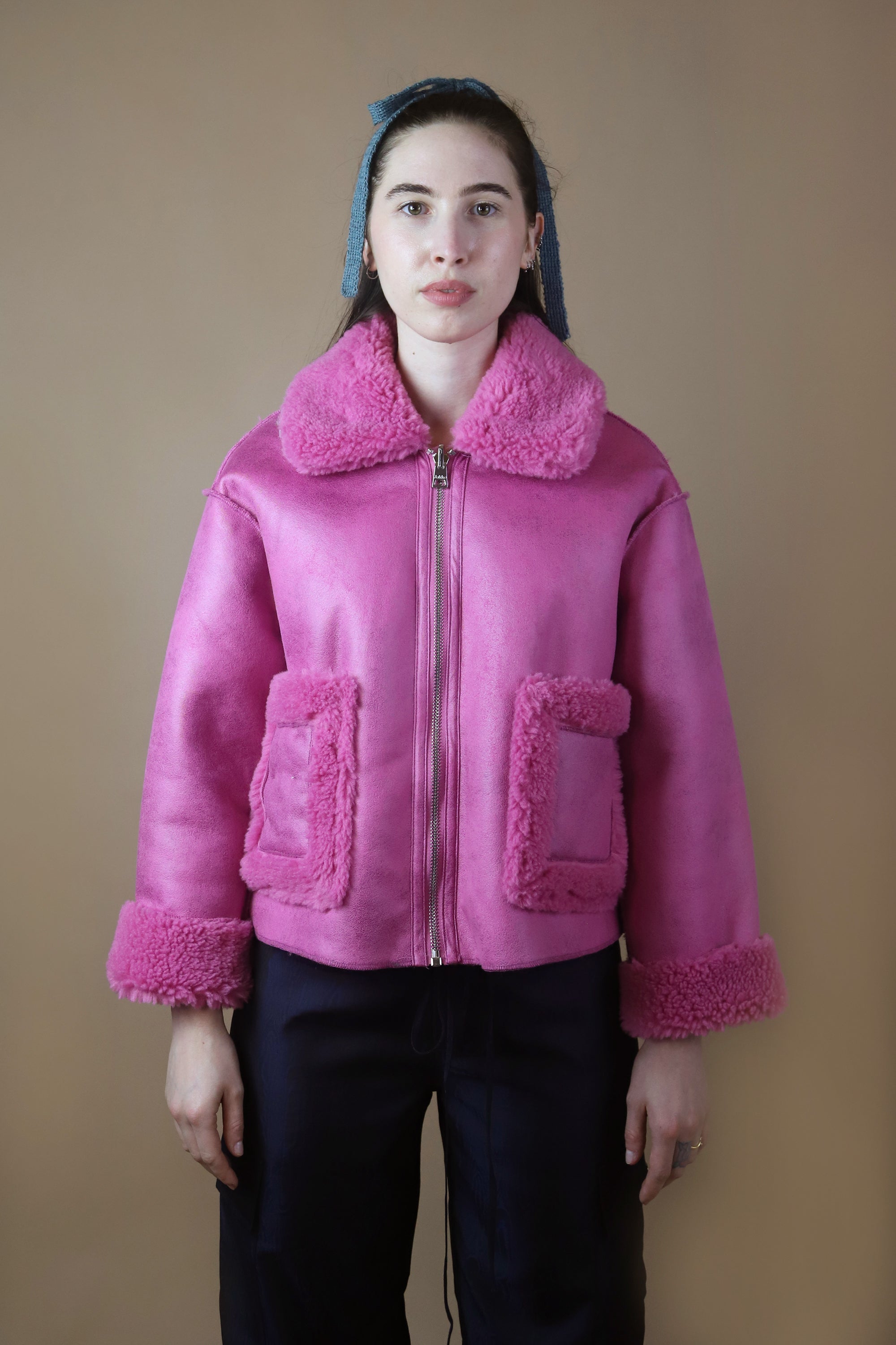 jakke shearling aviator in bubblegum pink