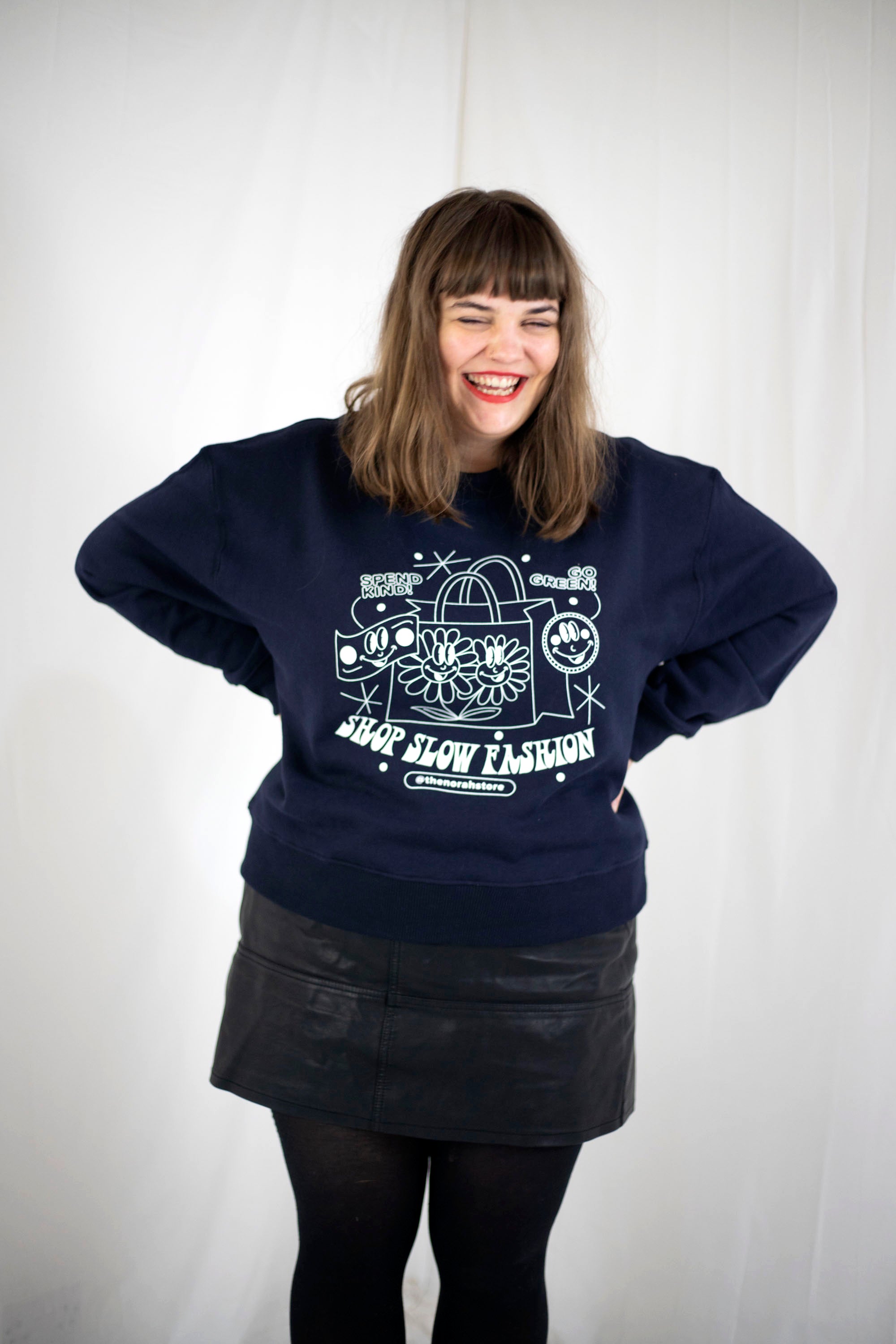 Navy (4978965971030)