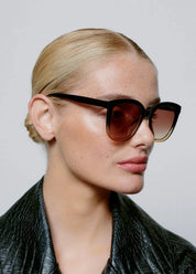A.Kjaerbede Sunglasses Billy Black Brown Transparent Model Side 2