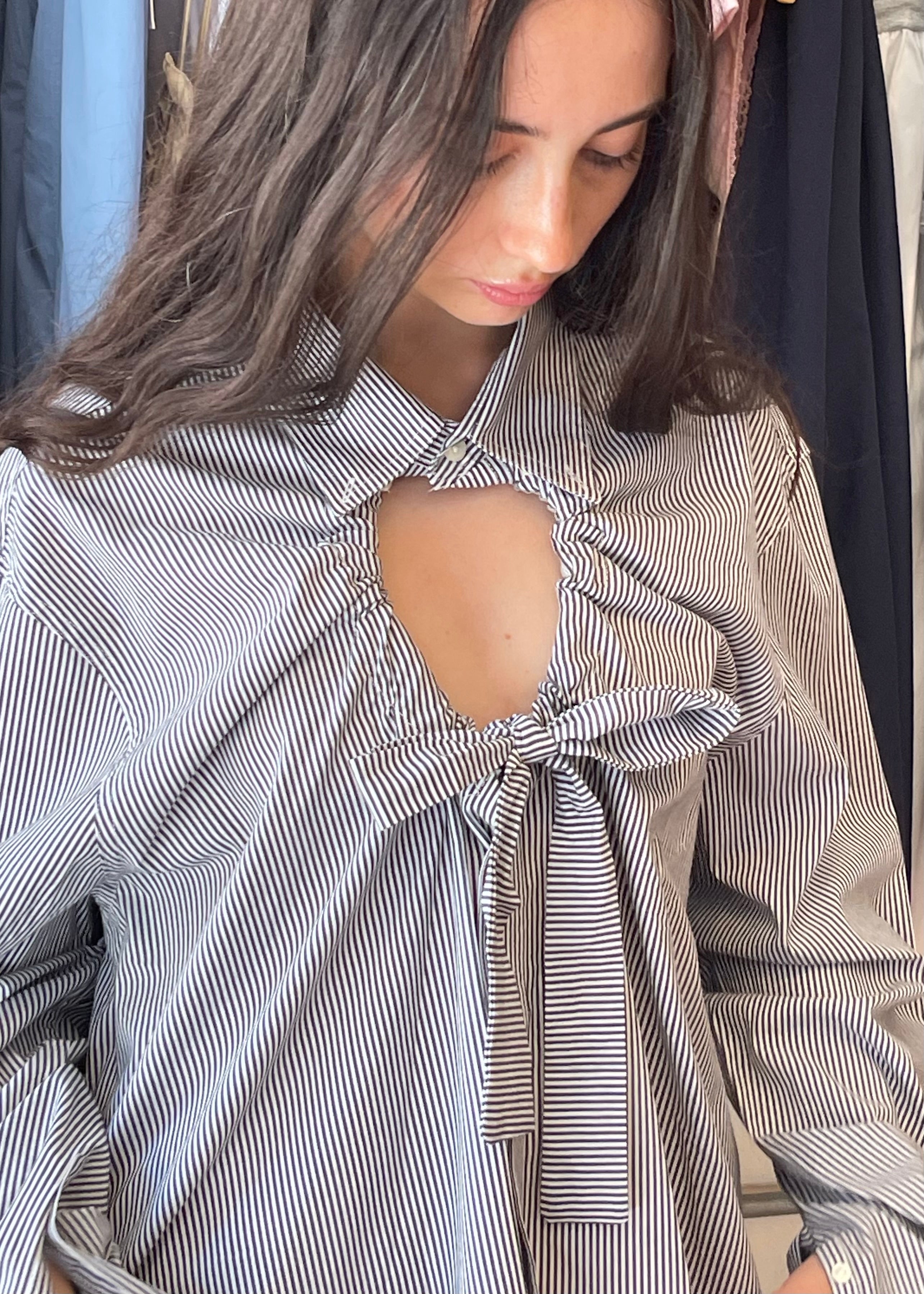 Ventana Shirt in White and Grey Stripe