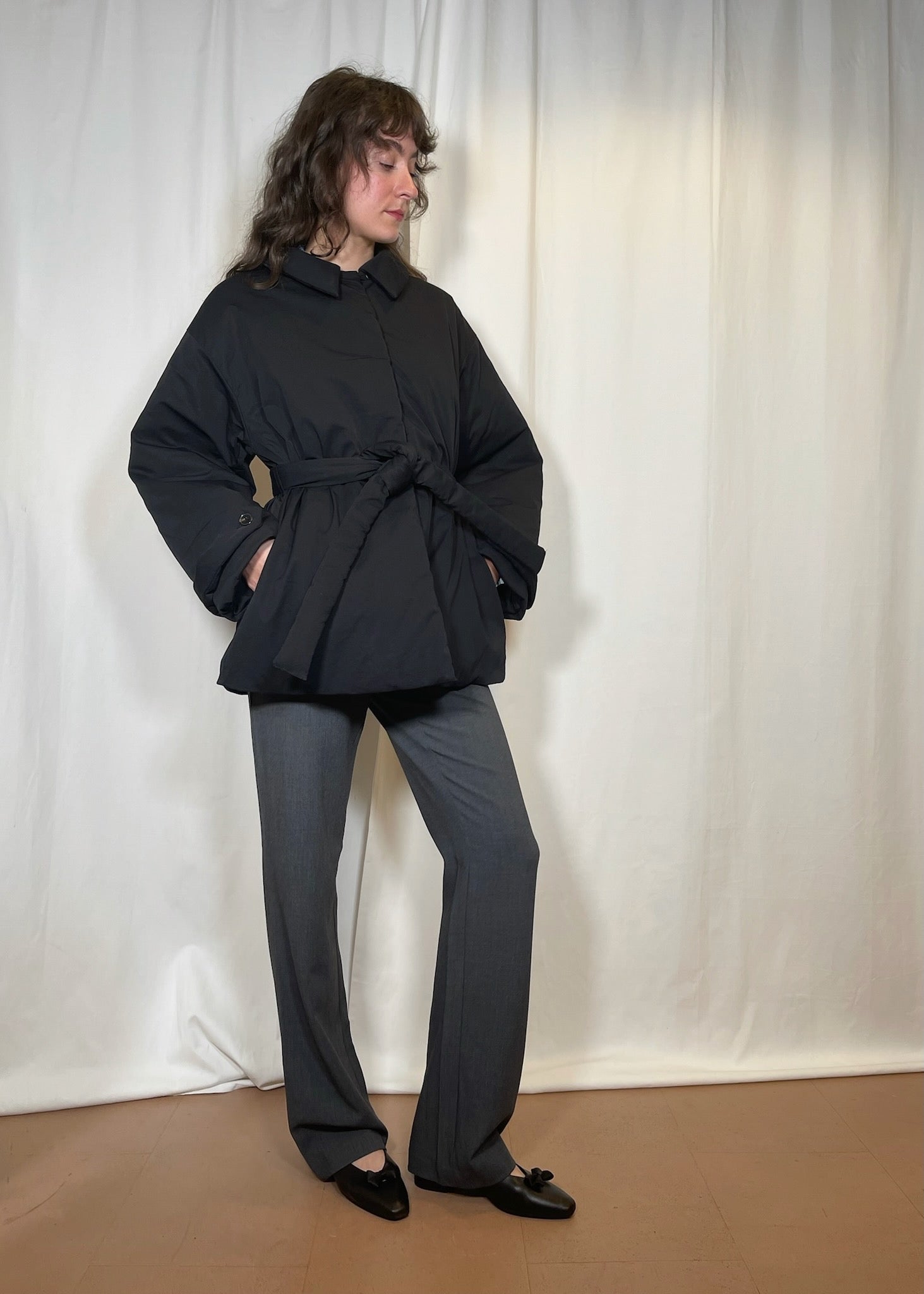 BLACKTOGREYCIRCLEJACKETBLACK1.jpg