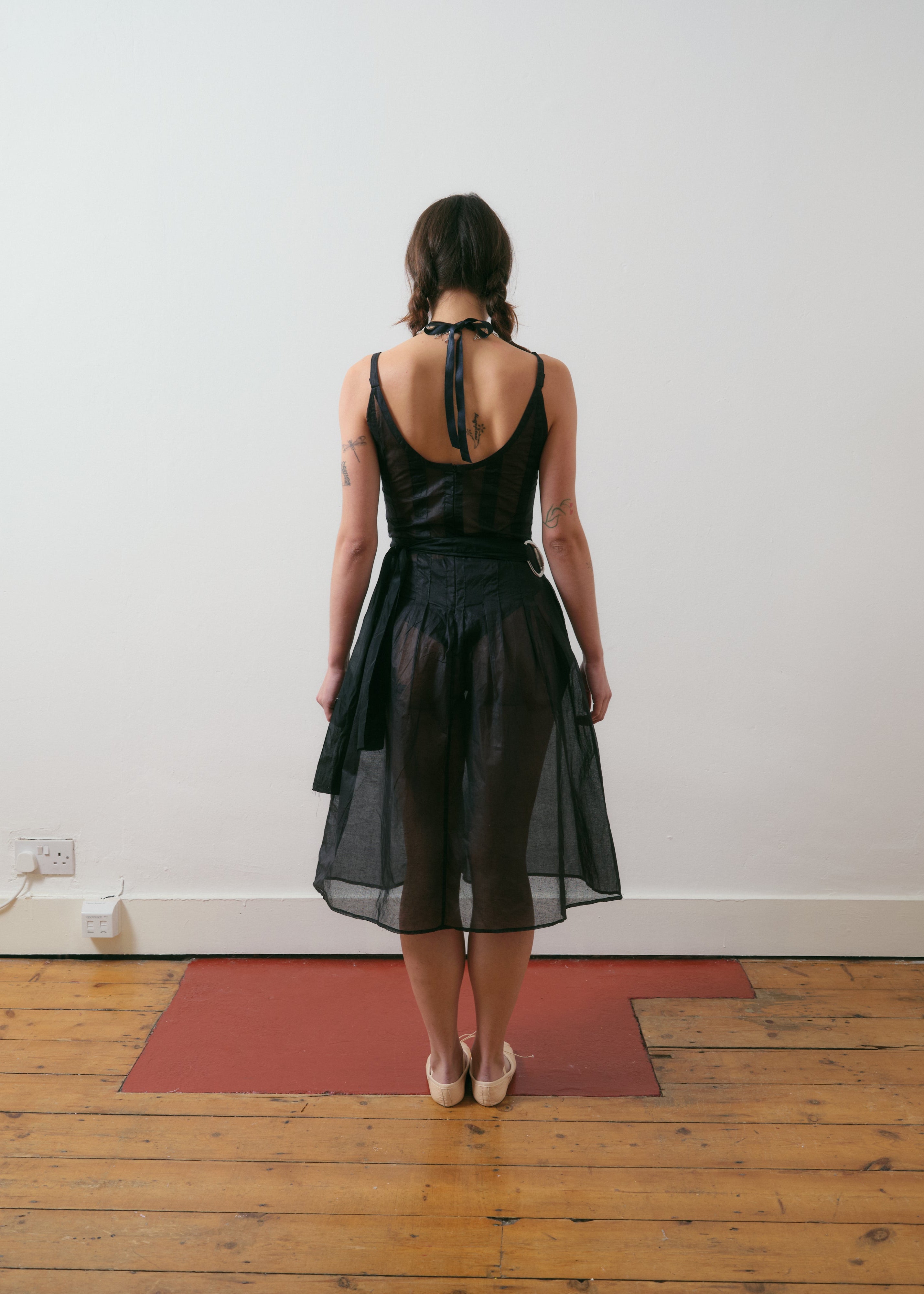 Bella Wynne Inverted Pleat Dress Cotton Organdie Black Back Lookbook Back