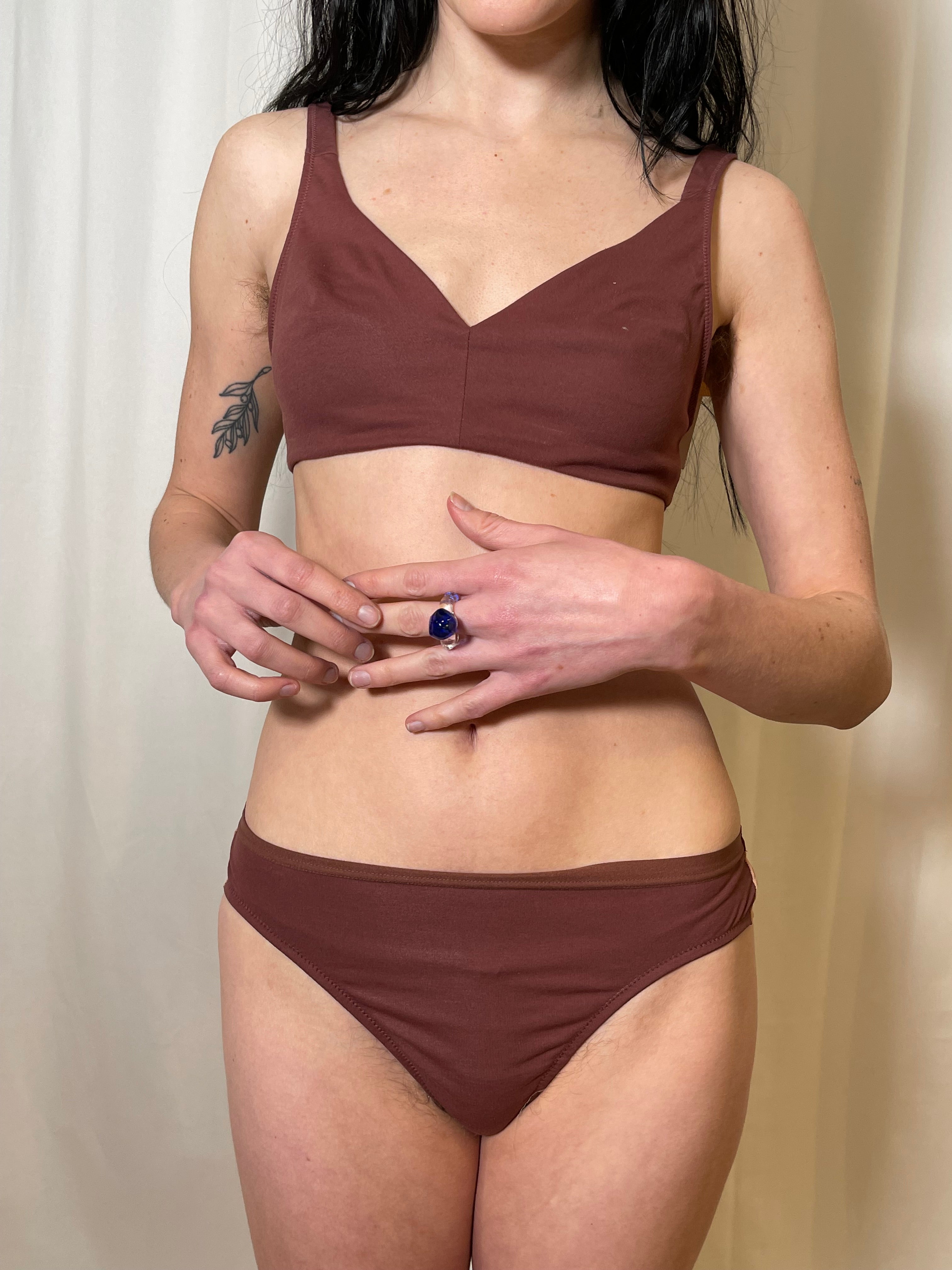 Bra and Pant set in Choco from Overneath