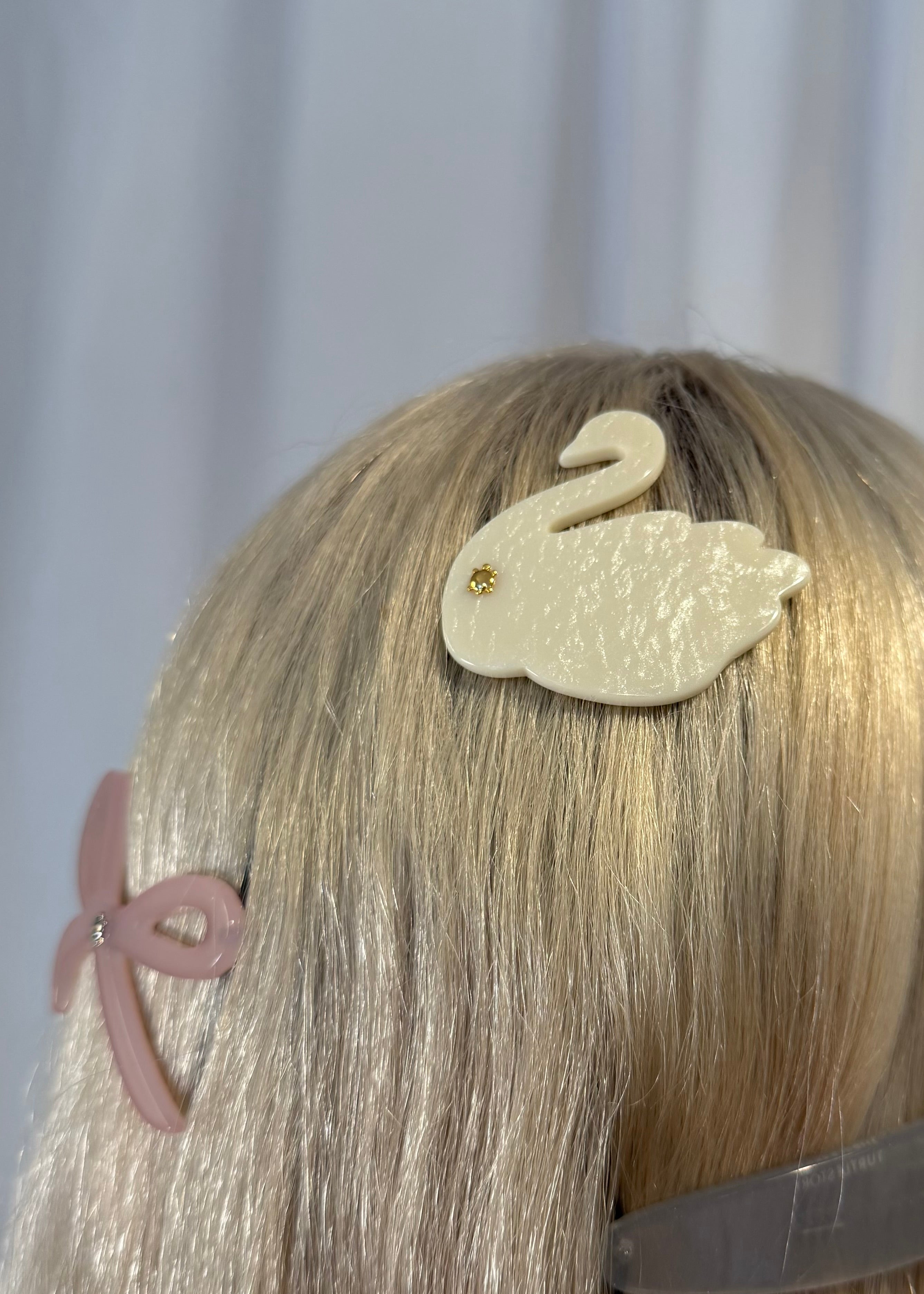 Swan Clip