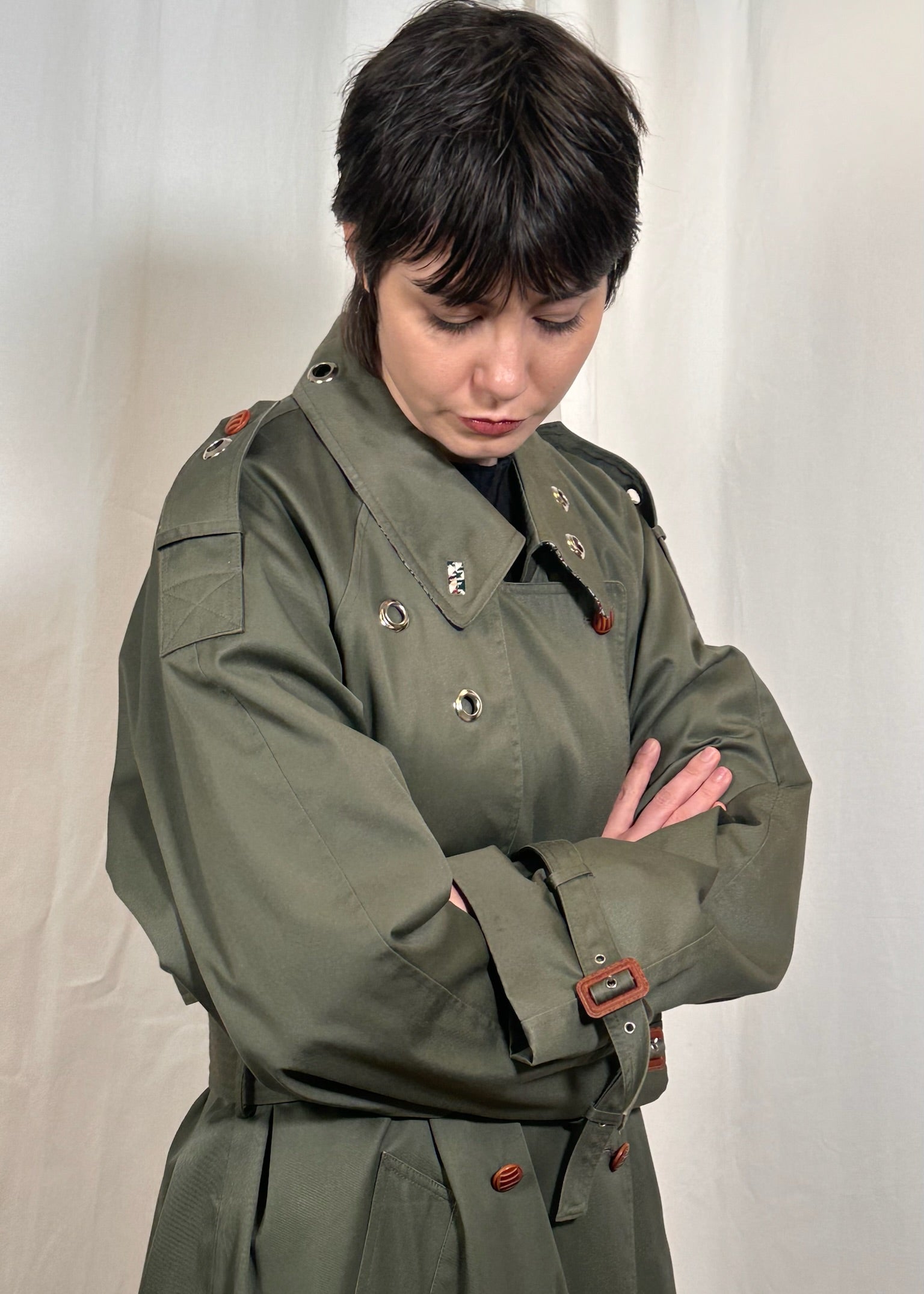 Celosia_Re Green Eyelet Trench