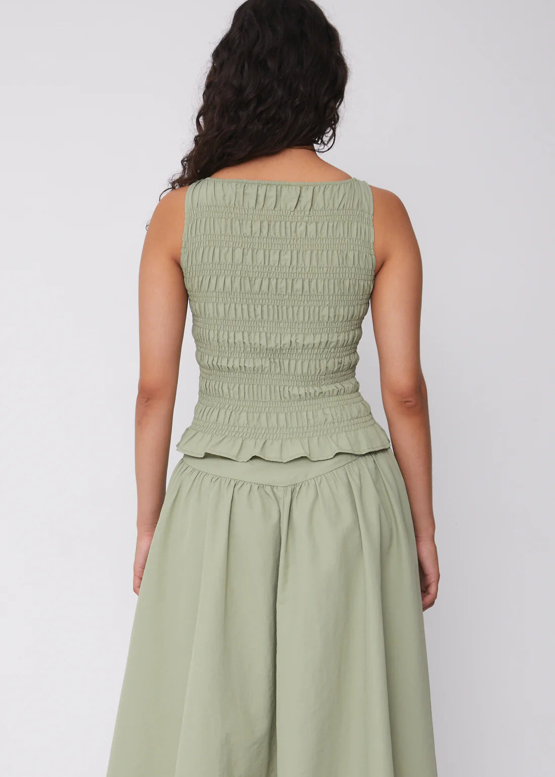 Deba Top Pistachio Peachy Den
