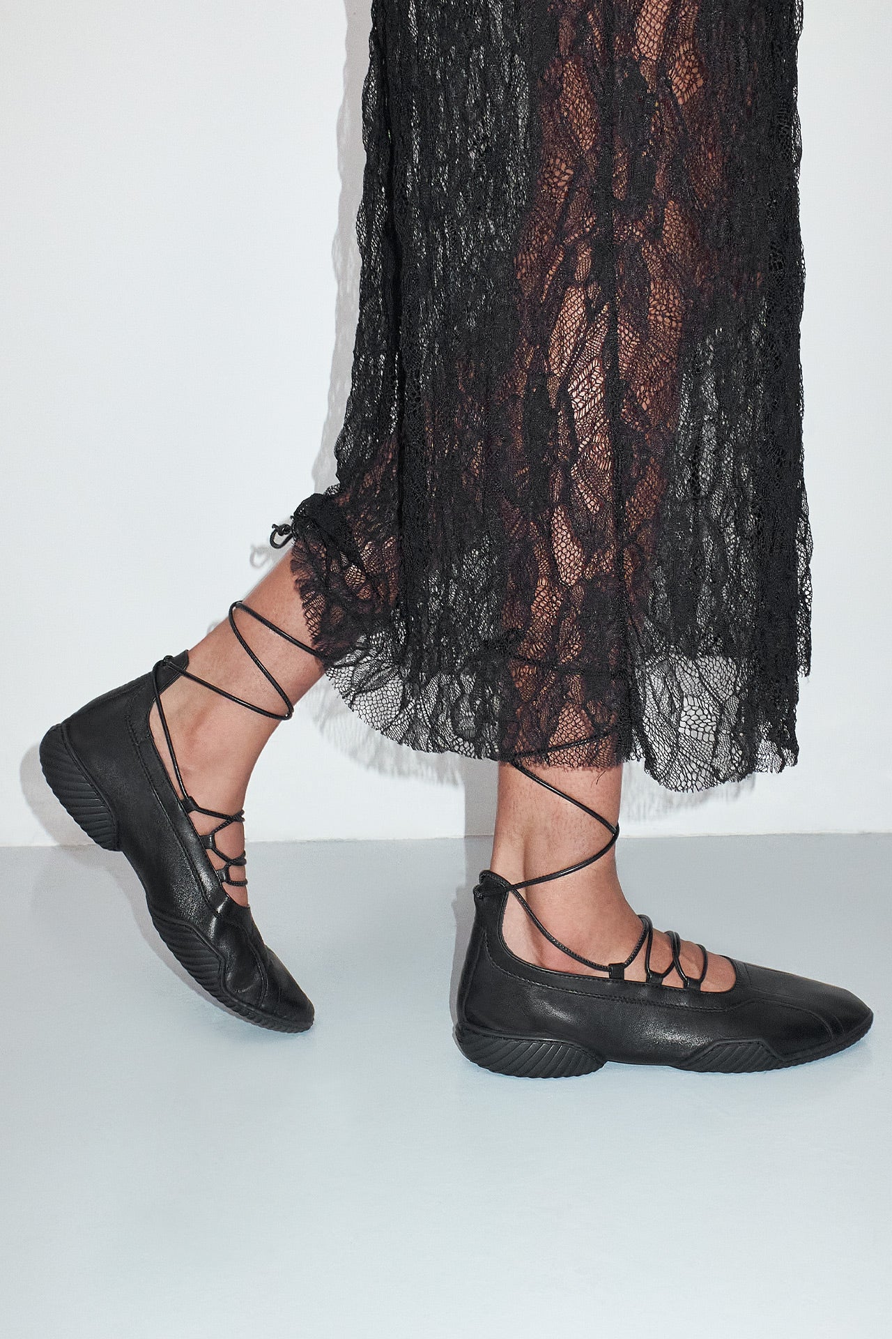 Averie Black Lace Ballerina Miista