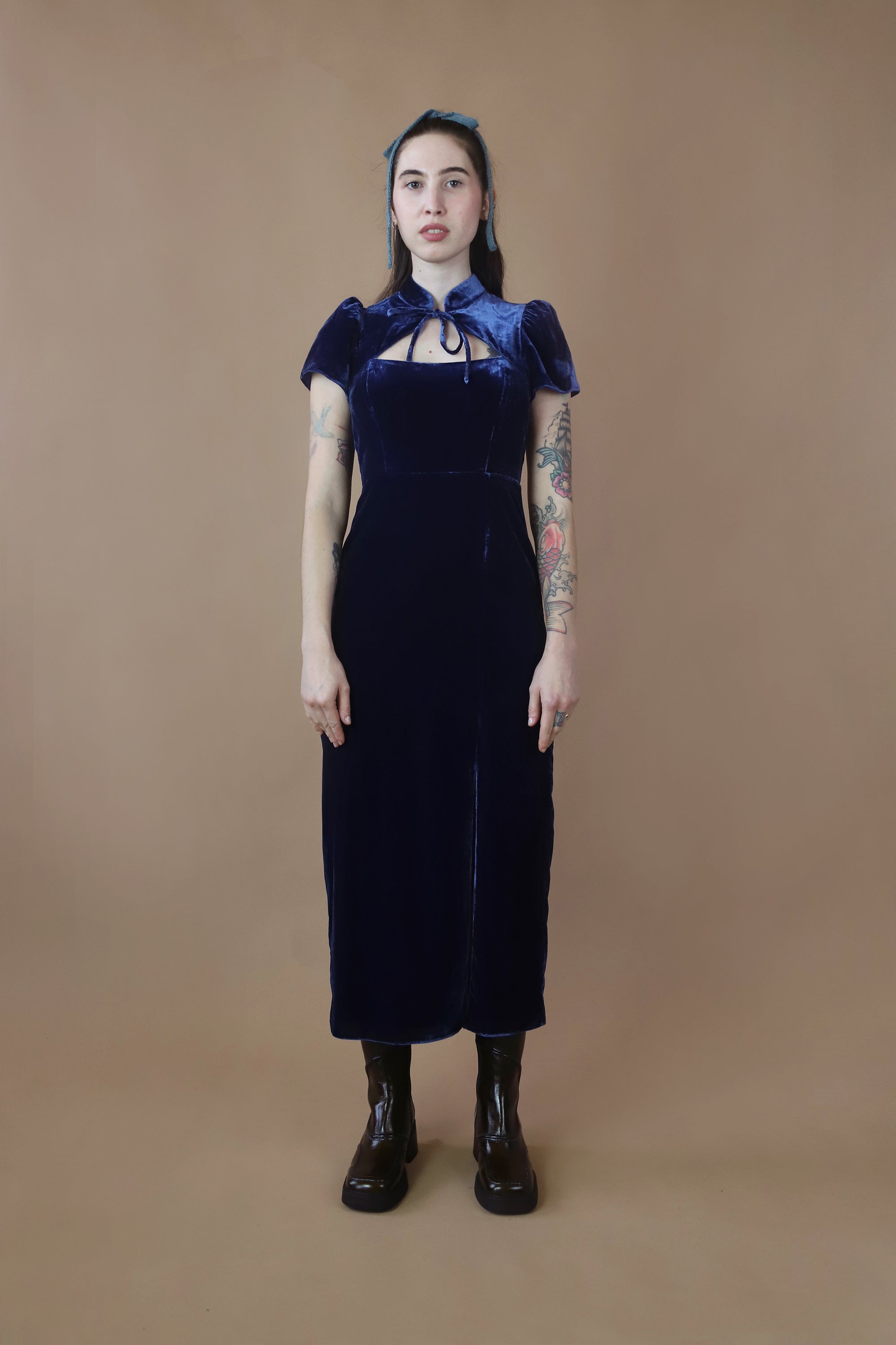 Carmella Velvet Midi Dress | Navy