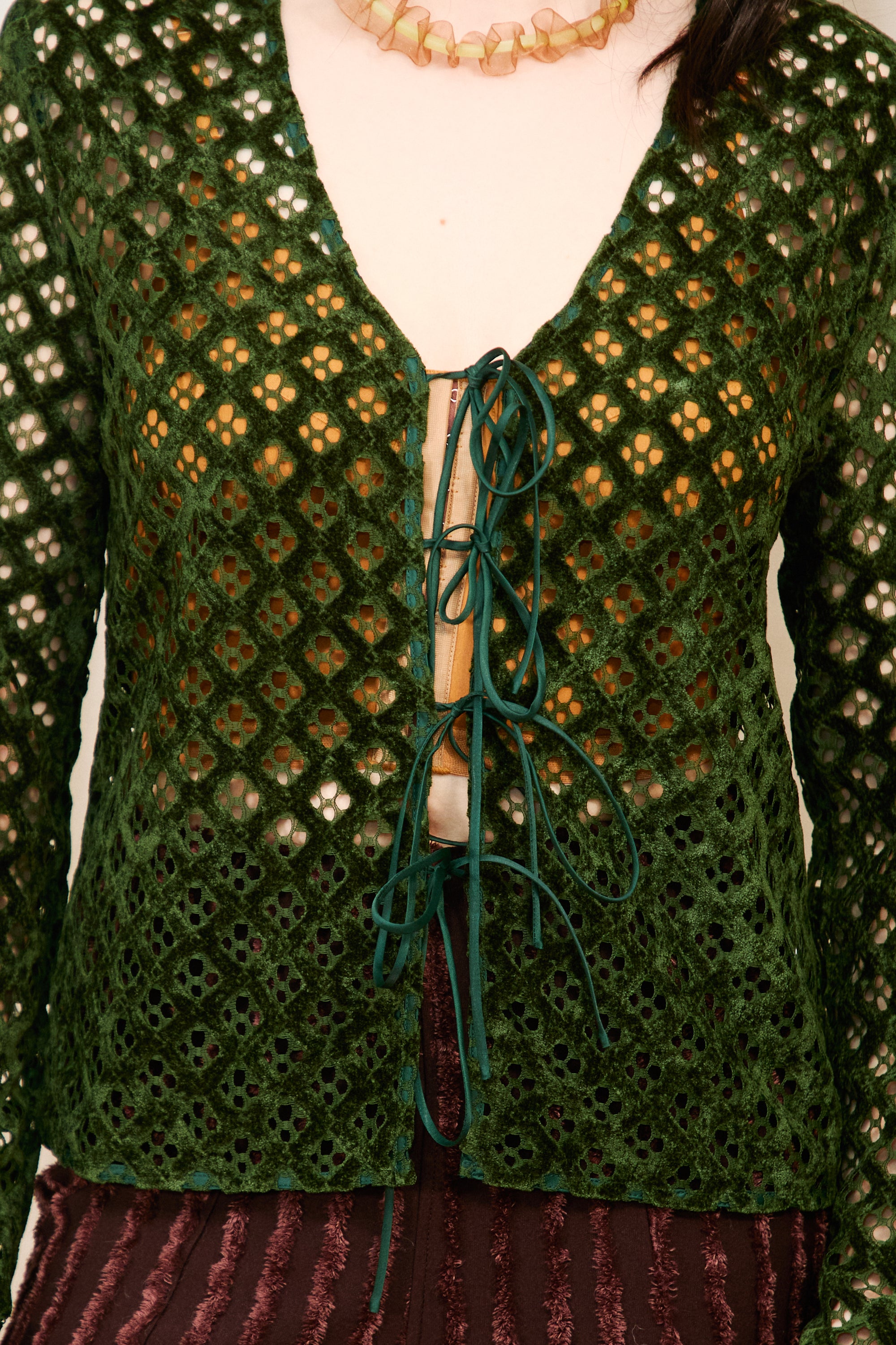 HOSBJERG_ROSALIA_TOP_FOREST_GREEN_Close Up