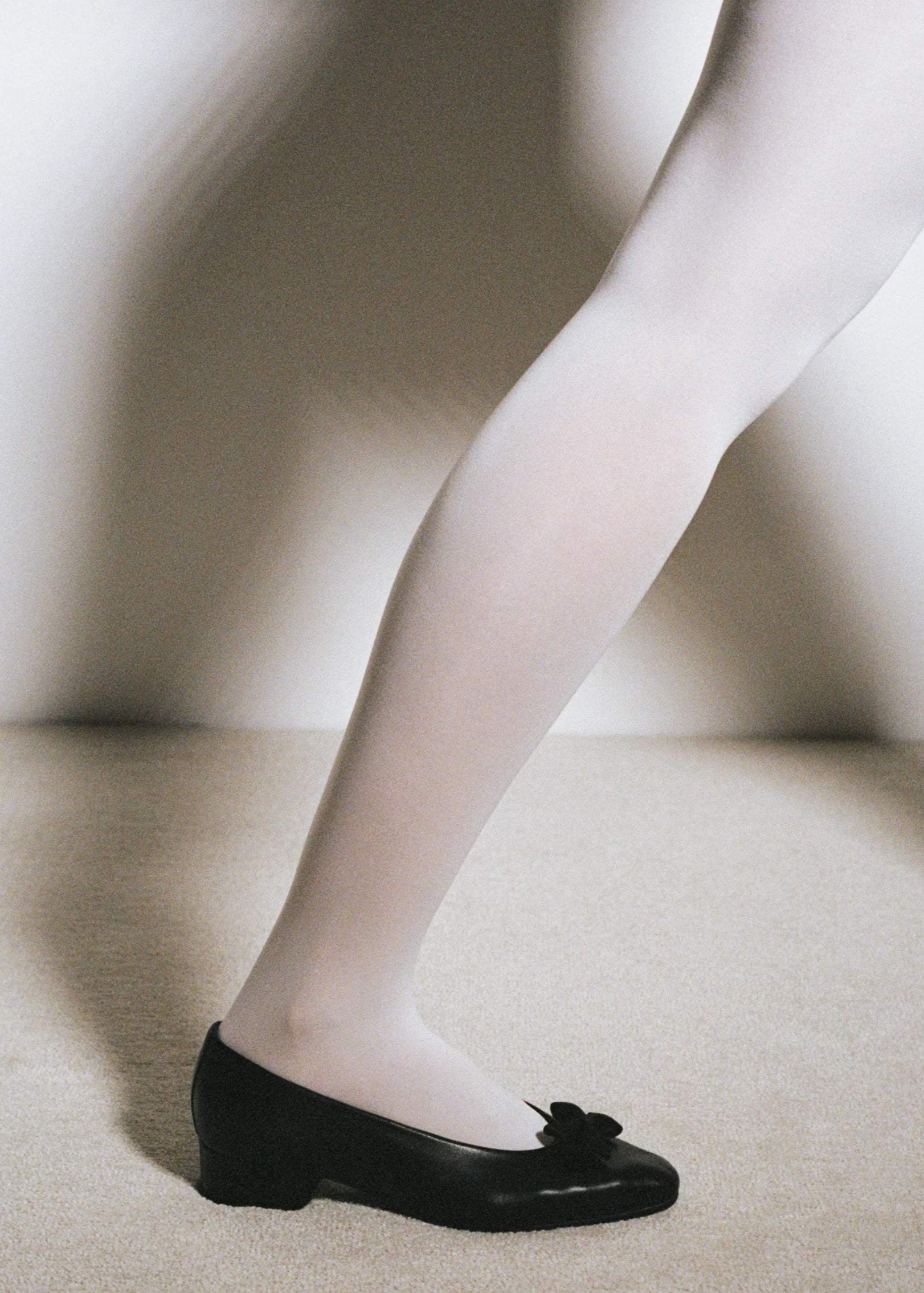 HaiFlorenceBlack1.webp
