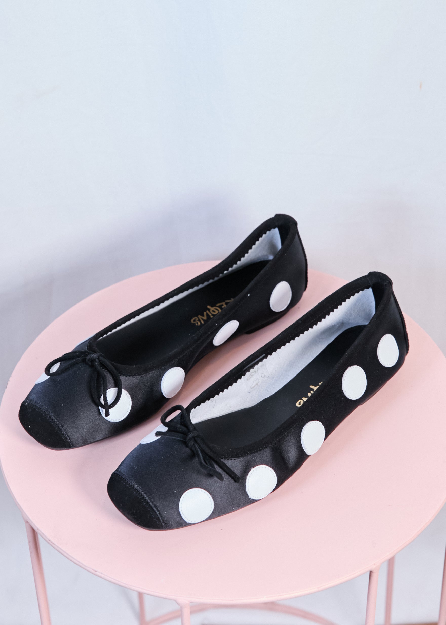 HaiHarmonyBalletPumpsblackandwhitePolka1.jpg