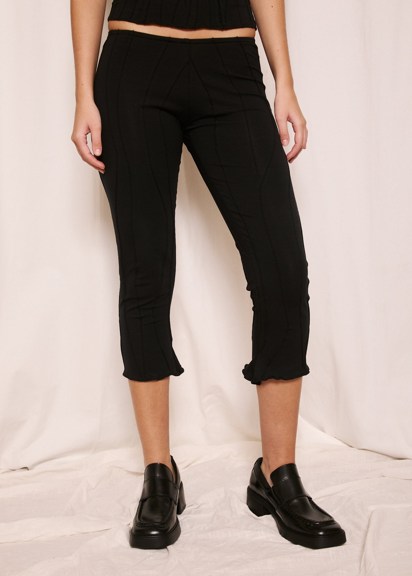 NORAH_Mid Calf Flare Pants Black
