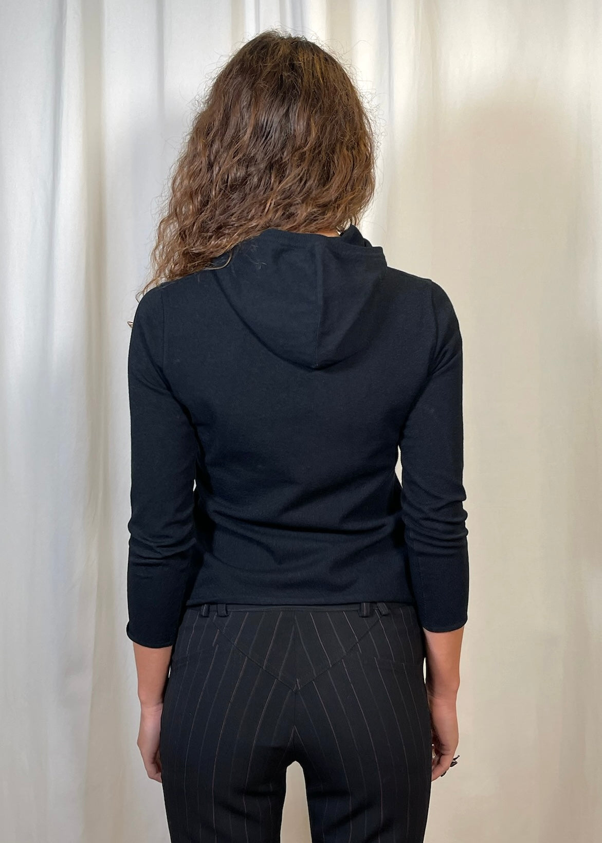 00's Clasp Closure Hooded Top