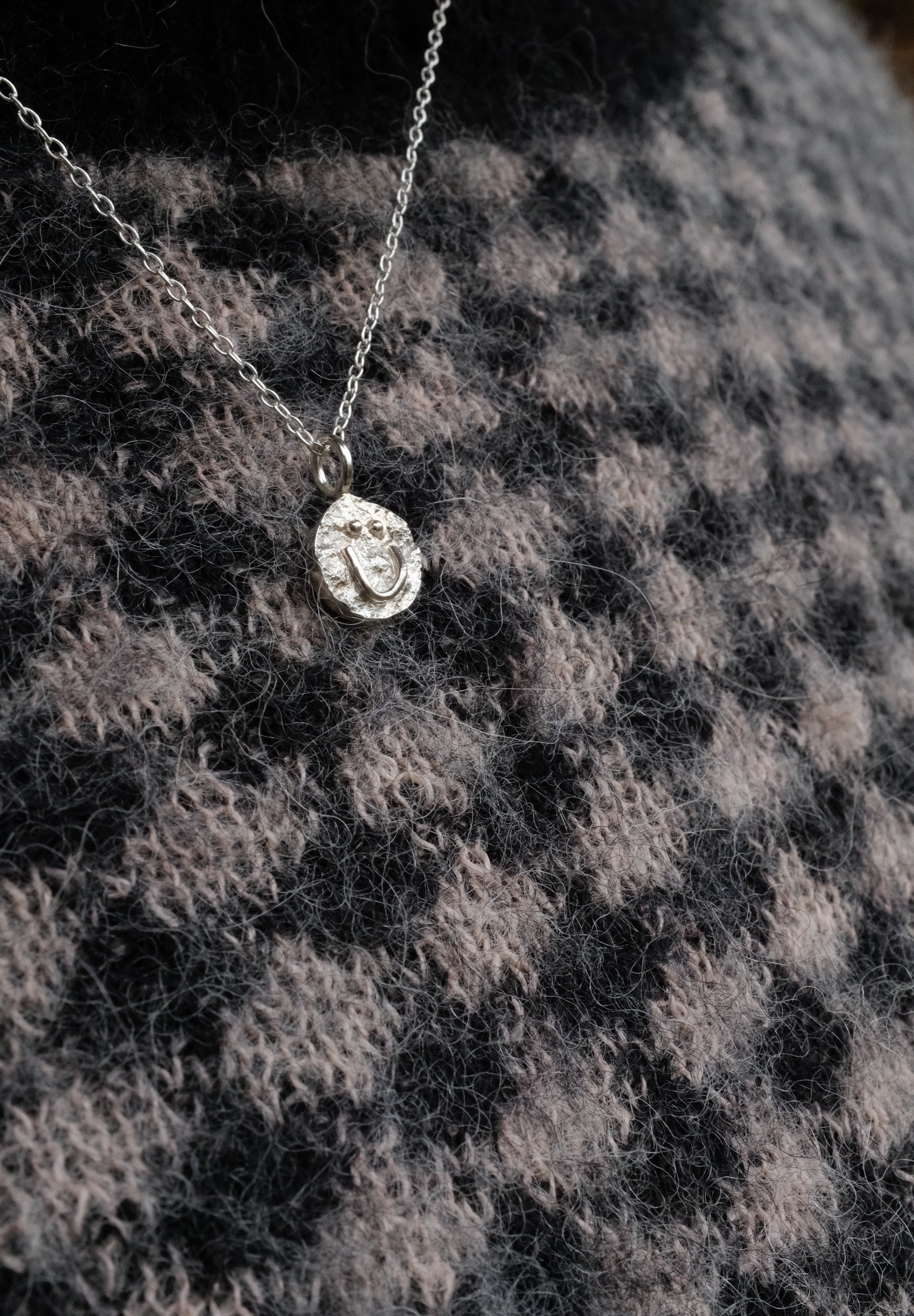 SmallMeltyNecklaceSken.jpg