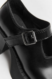 e8-Birgit-Black-Brogues-02