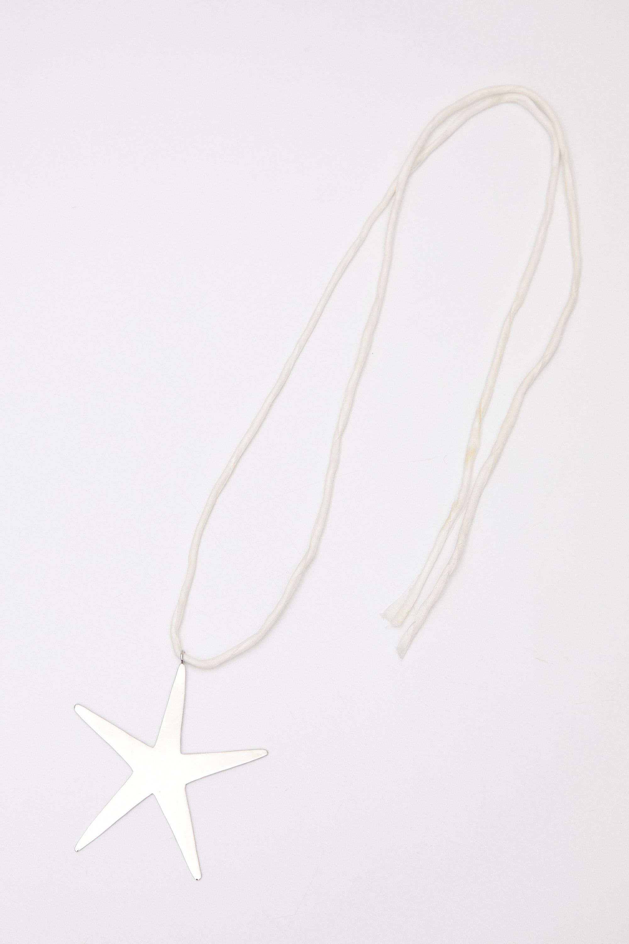 eyland star necklace